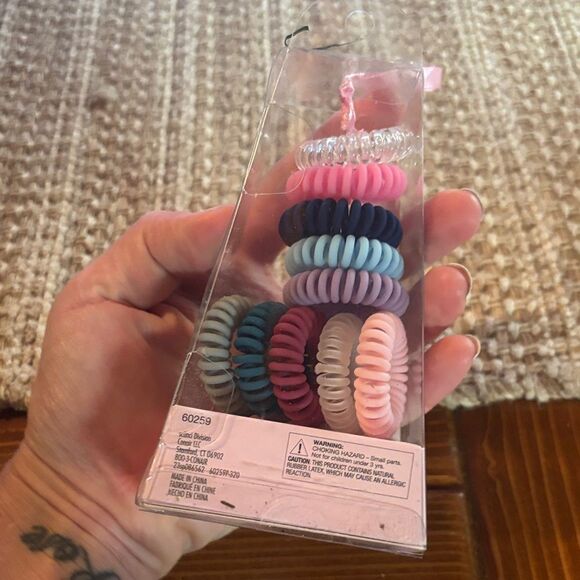 Glossier Makeup Trio with Refresher razors 🪒 refill cartridges - Picture 13 of 13